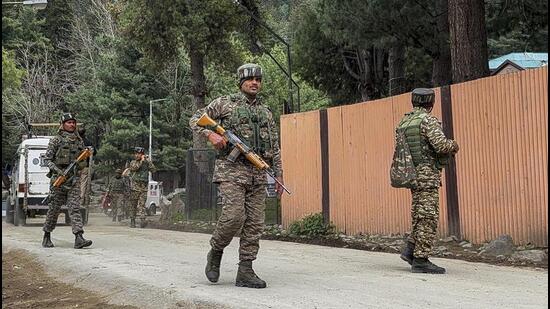 Anantnag Manhunt Widens: Over 175 Detained amid crackdown