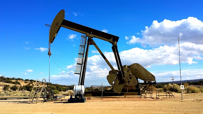 Microbes Turn Old Oil Wells Into Hydrogen Powerhouses!