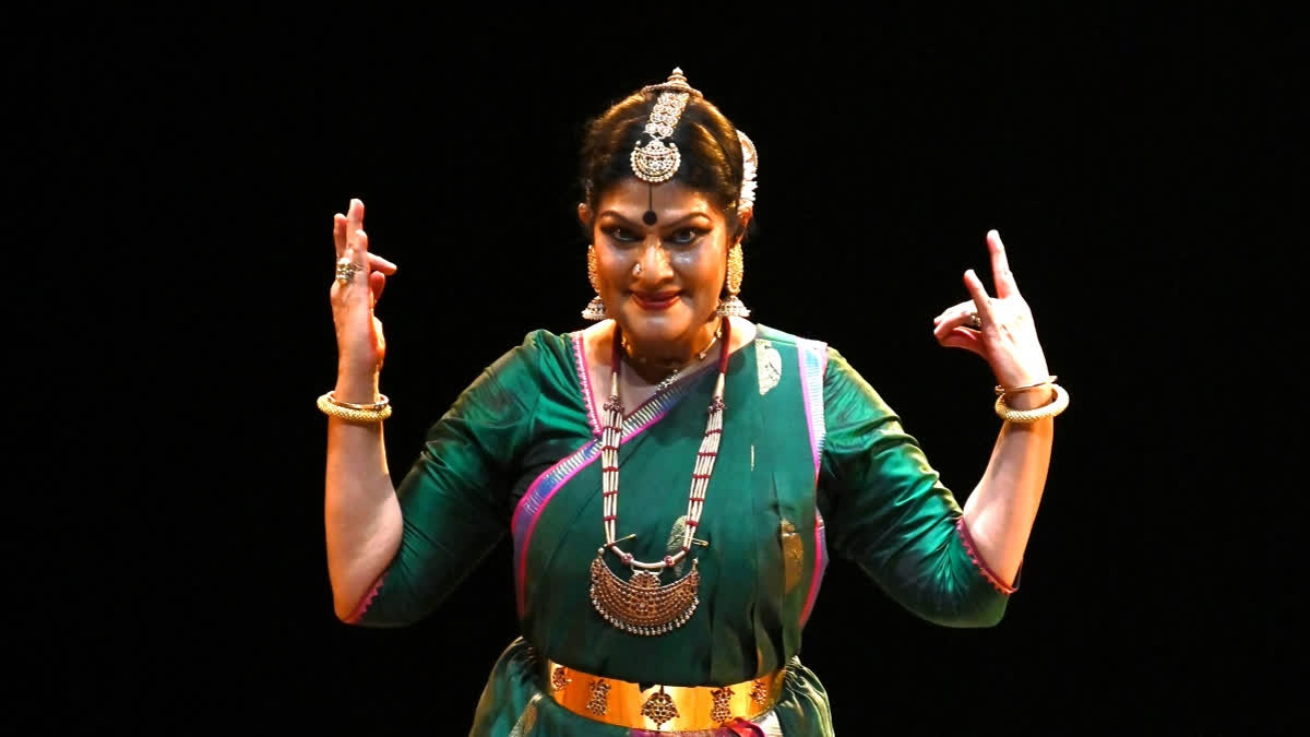 Bharatanatyam Meets Today’s World Through Her Art