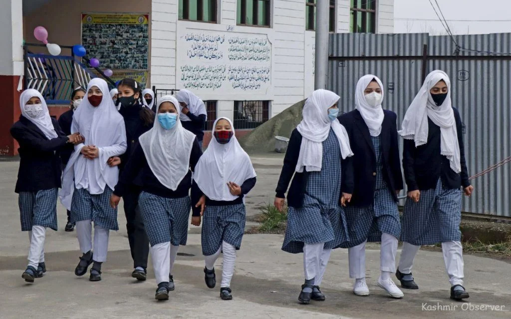Schools reopen in several J&K, Punjab towns after the Pahalgam attack!