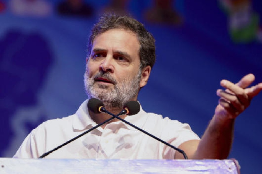 Rahul Gandhi's defamation case adjourned to July 14!