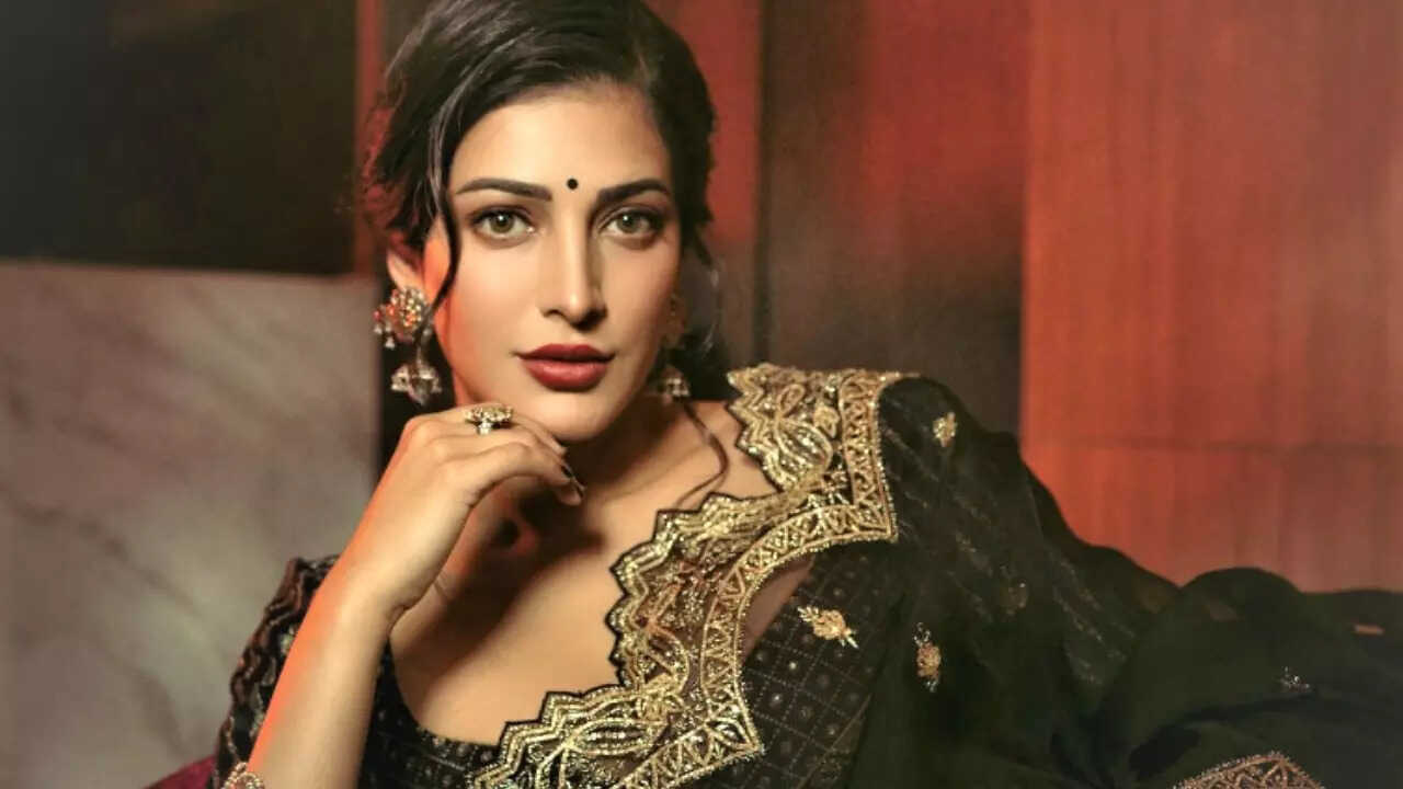 Want thick, glossy Hair like Shruti Haasan? Use this one Oil Tonight!
