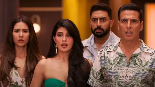 2 endings. 1 cruise. 0 logic. Housefull 5 is madness you can’t miss!