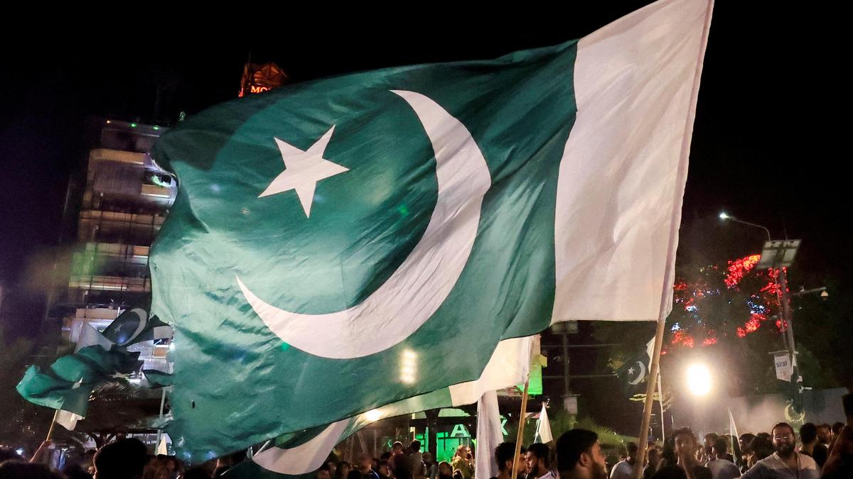 Pakistan's New Court: Justice Aminuddin Khan takes charge!