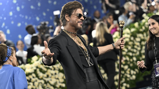 Shah Rukh's look = Fashion history made at Met Gala 2025!