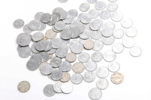 Coimbatore Woman Demands Alimony From Estranged Husband, He Brings ₹80000 In Coins To Court