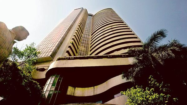Market Outlook 2025: Key Triggers and Challenges