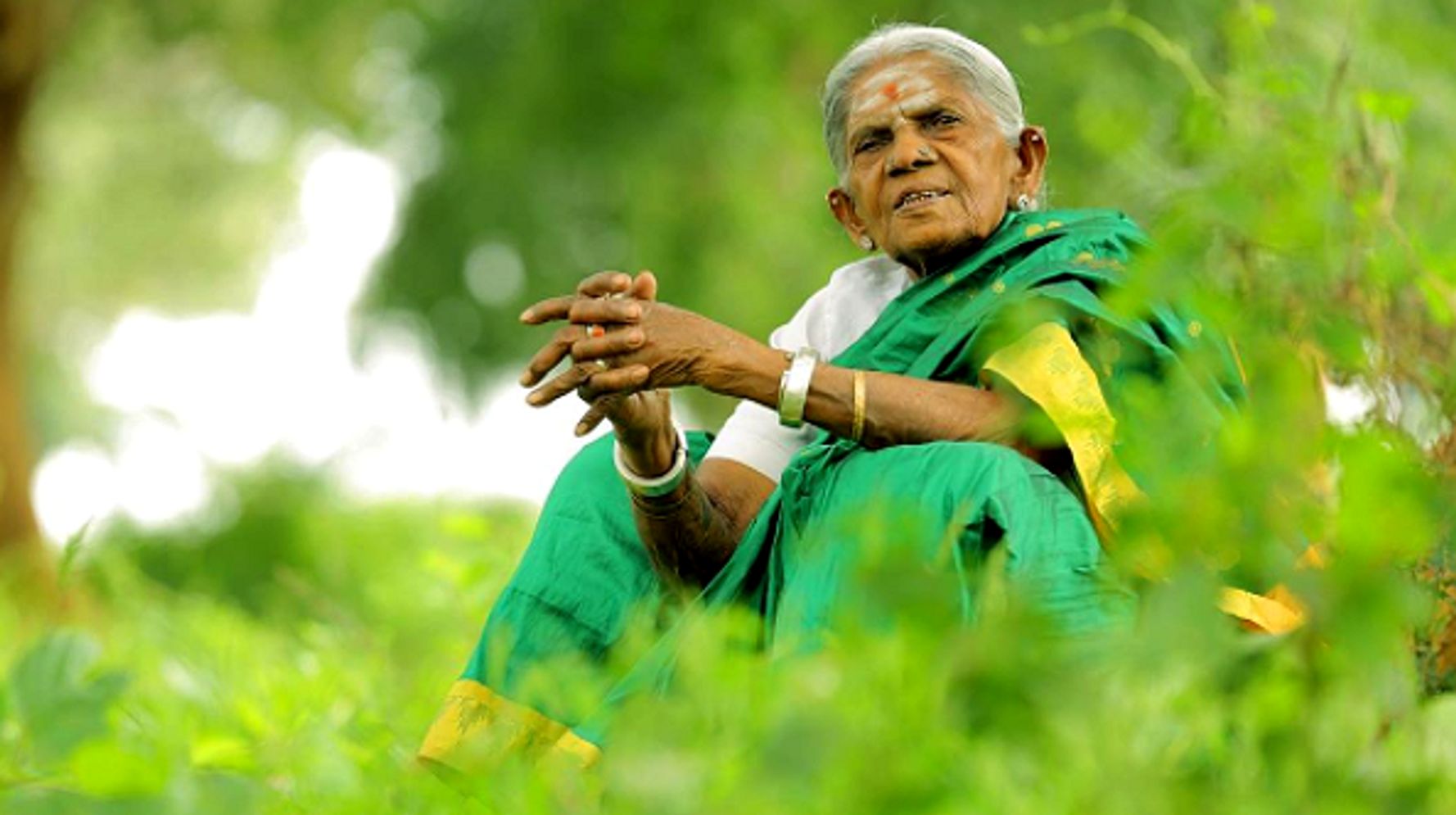 Meet the 113 years old living legend, Saalumarada Thimmakka who planted 385 banyan trees