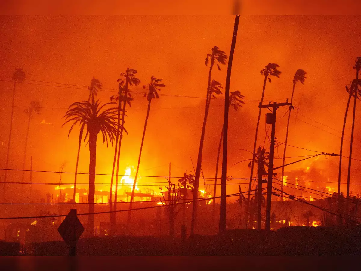 Los Angeles Wildfires: 24 Dead, Thousands Displaced as Blazes Rage On