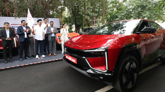 500 km Range, 20-Minute Charging: Meet Mahindra’s Electric Marvels BE 6 and XEV 9