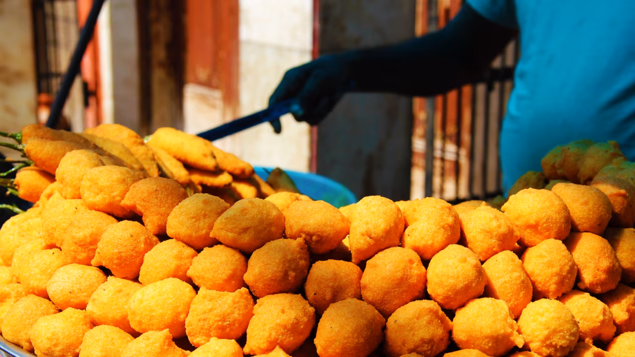 India's 10 Culinary Treasures Every Food Lover Should Experience!