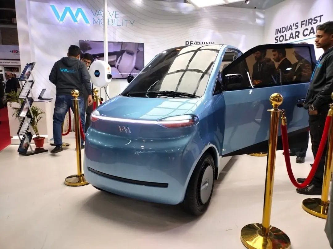 India's First Solar Car Vayve Eva Launches at Rs 3.25 Lakh!