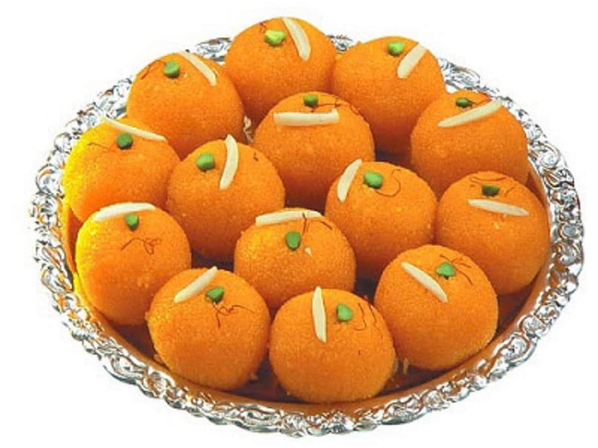 Punjab police ask for 'laddoos' as challan to this bride!