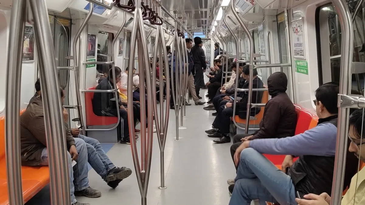 Unbelievable Finds in Delhi Metro: ₹40 Lakh, Gadgets, and Life-Saving Efforts!