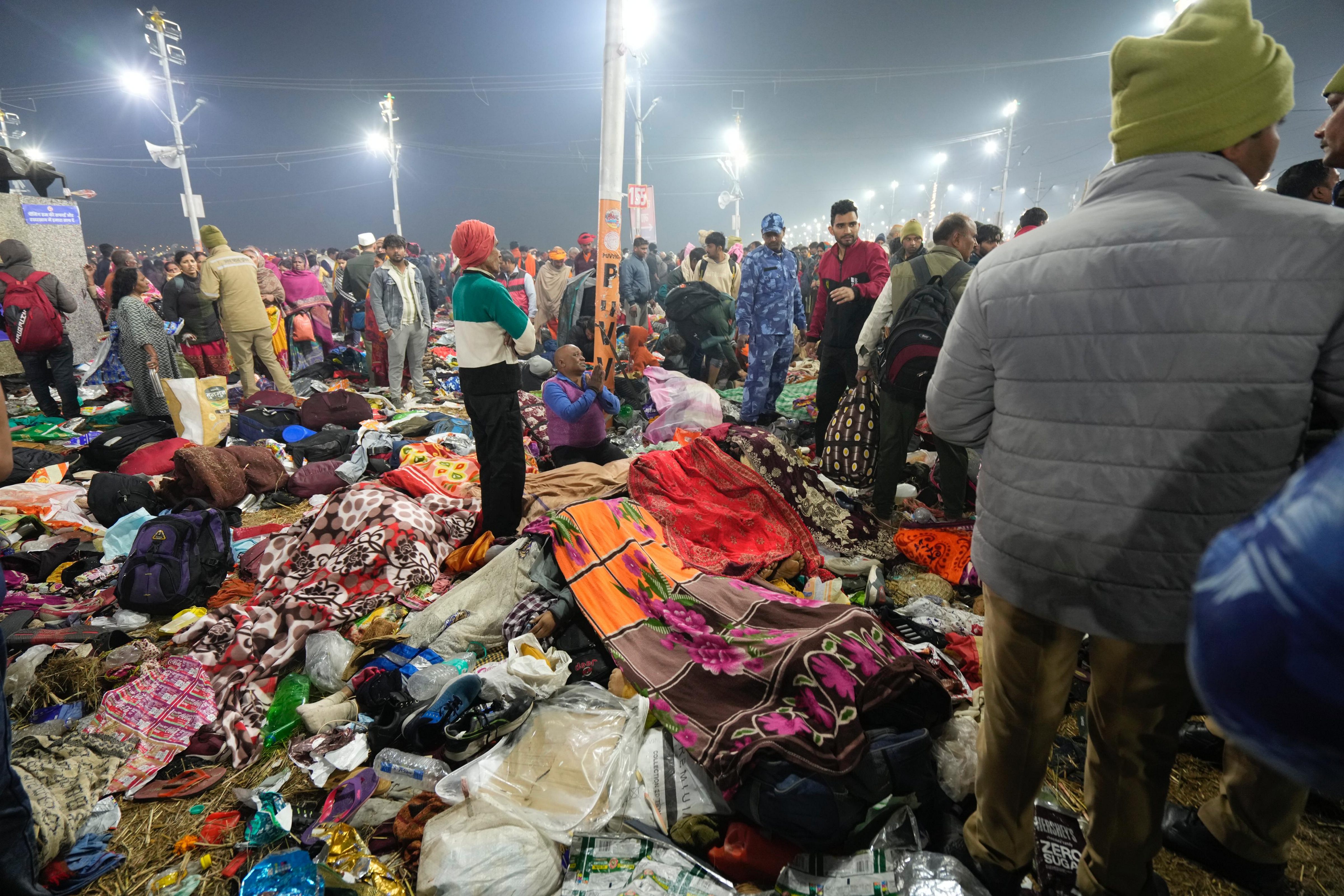 Stampede Chaos at Maha Kumbh: 30 Injured, Akharas Cancel Shahi Snan!