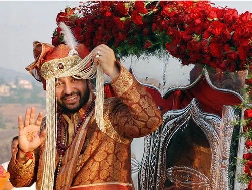 Why do Indian grooms wear a 'sehra' ?