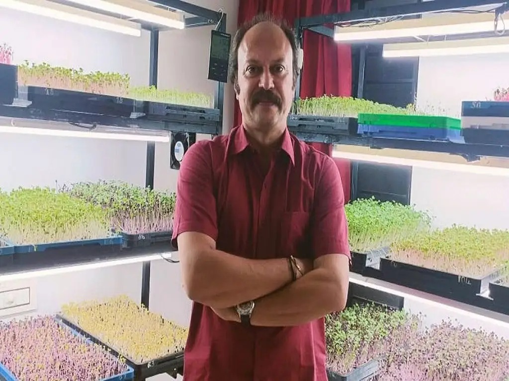 From Banker to Microgreens Mogul: How One Man Turned a Small Space into ₹3.5 Lakh a Month