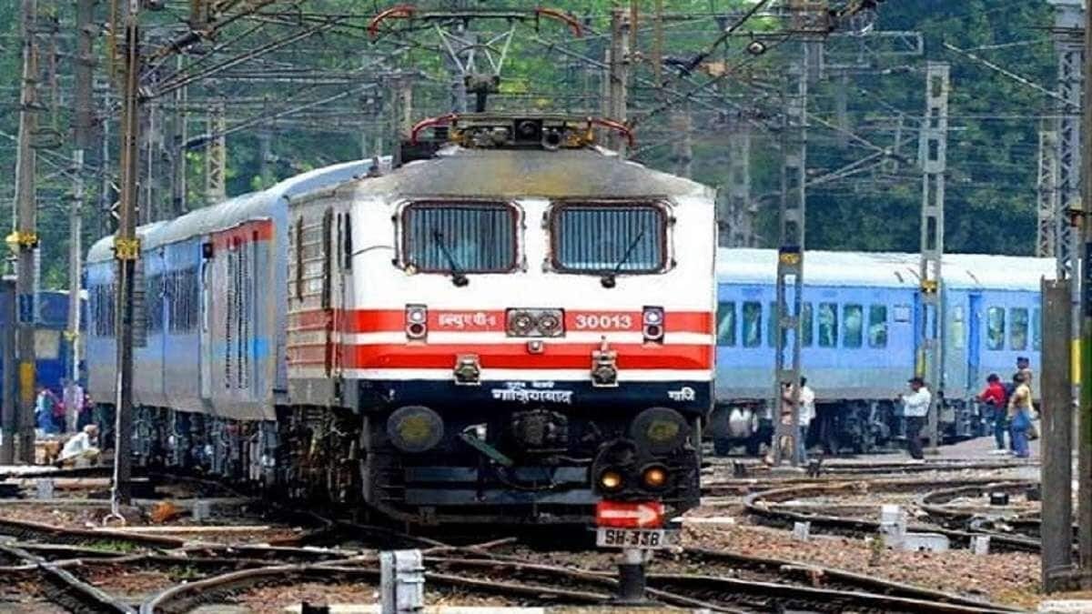 Mahakumbh pilgrimage turns violent, train vandalized in Bihar