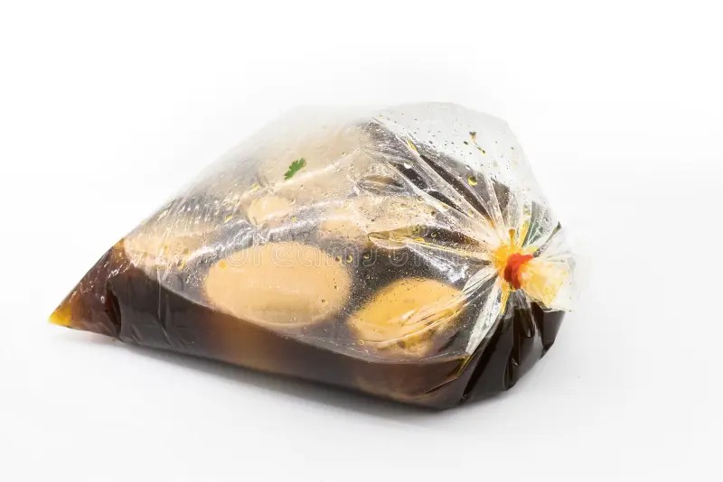 The Hidden Poison: Why You Should Never Eat Hot Food in Plastic!