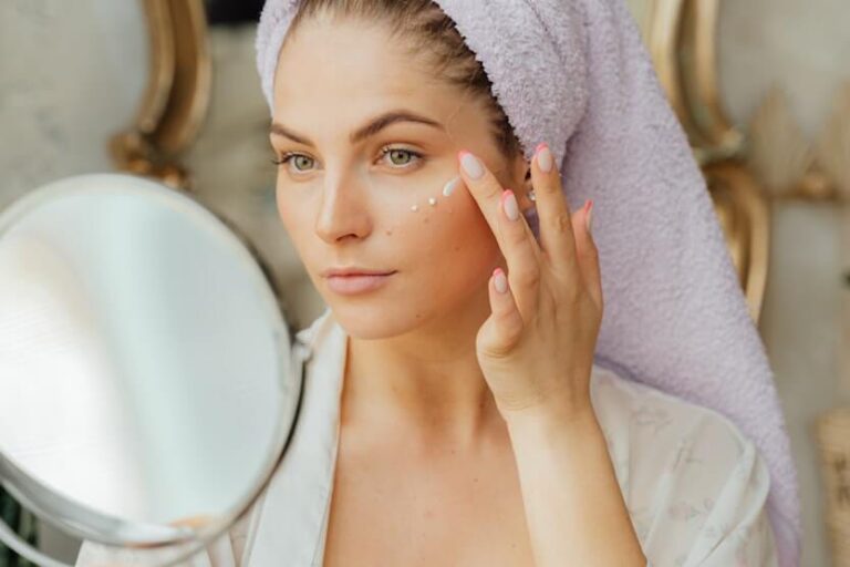 Say Goodbye to Dry Skin: Essential Tips for a Hydrated, Glowing Complexion