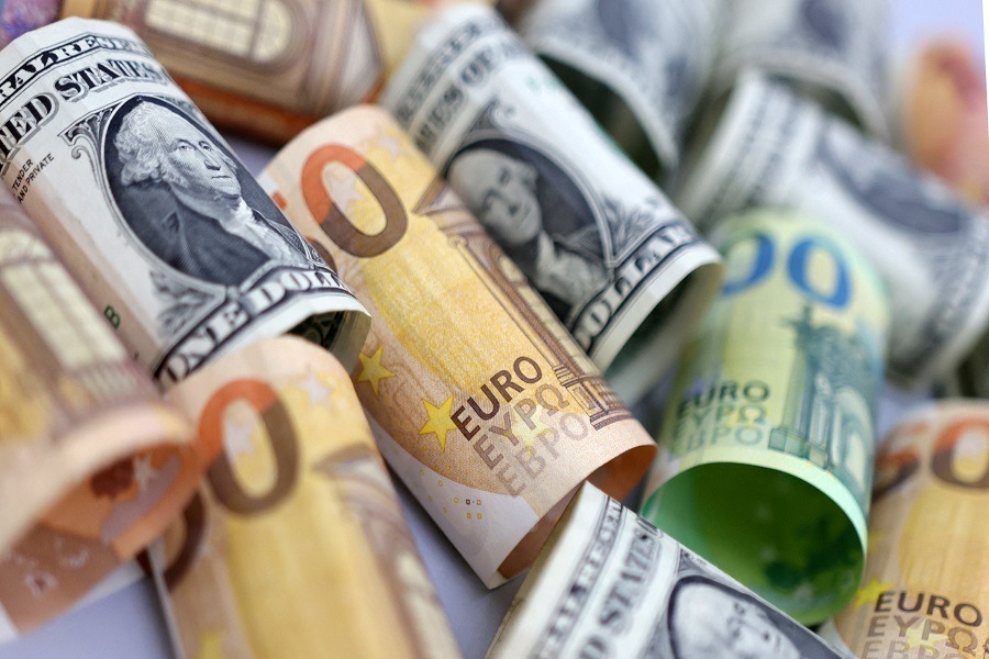 Markets on Edge: How PPI Optimism and Tariff Talks Are Shaping Global Currencies