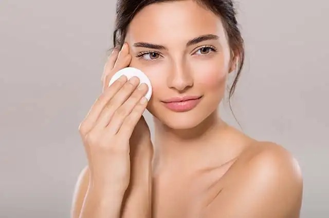 Unlock the Secret to Glowing Skin: The Incredible Benefits of Using Glycerine Every Night