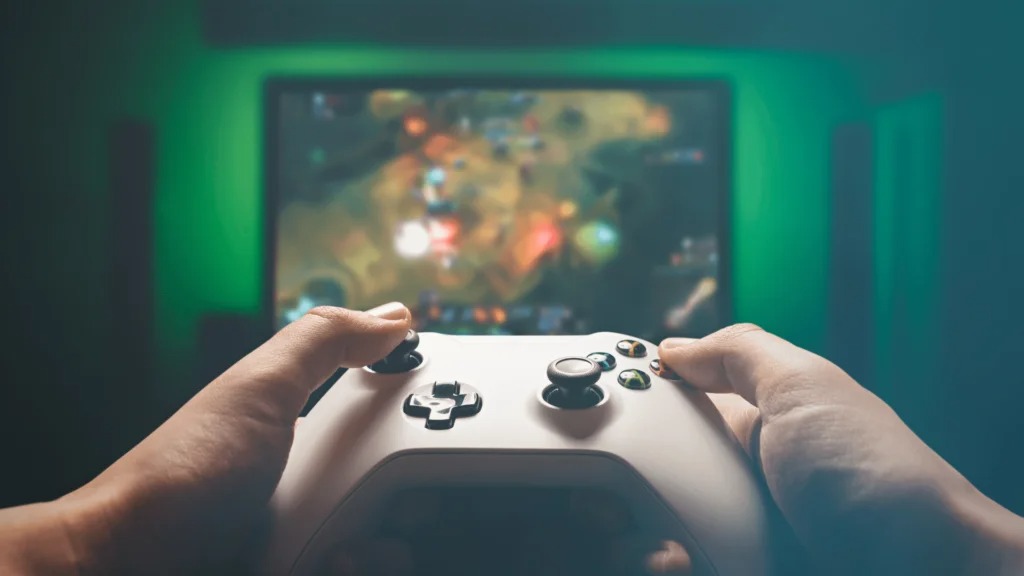 Boyfriend creates heartwarming custom video game for girlfriend's 25th birthday!