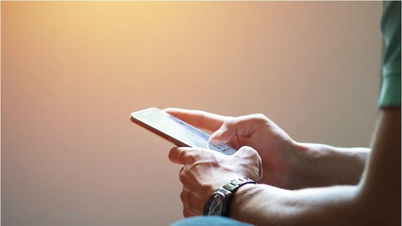 Mumbai Man's Obscene WhatsApp Messages to Former Corporator Lead to 3-Month Jail Sentence!