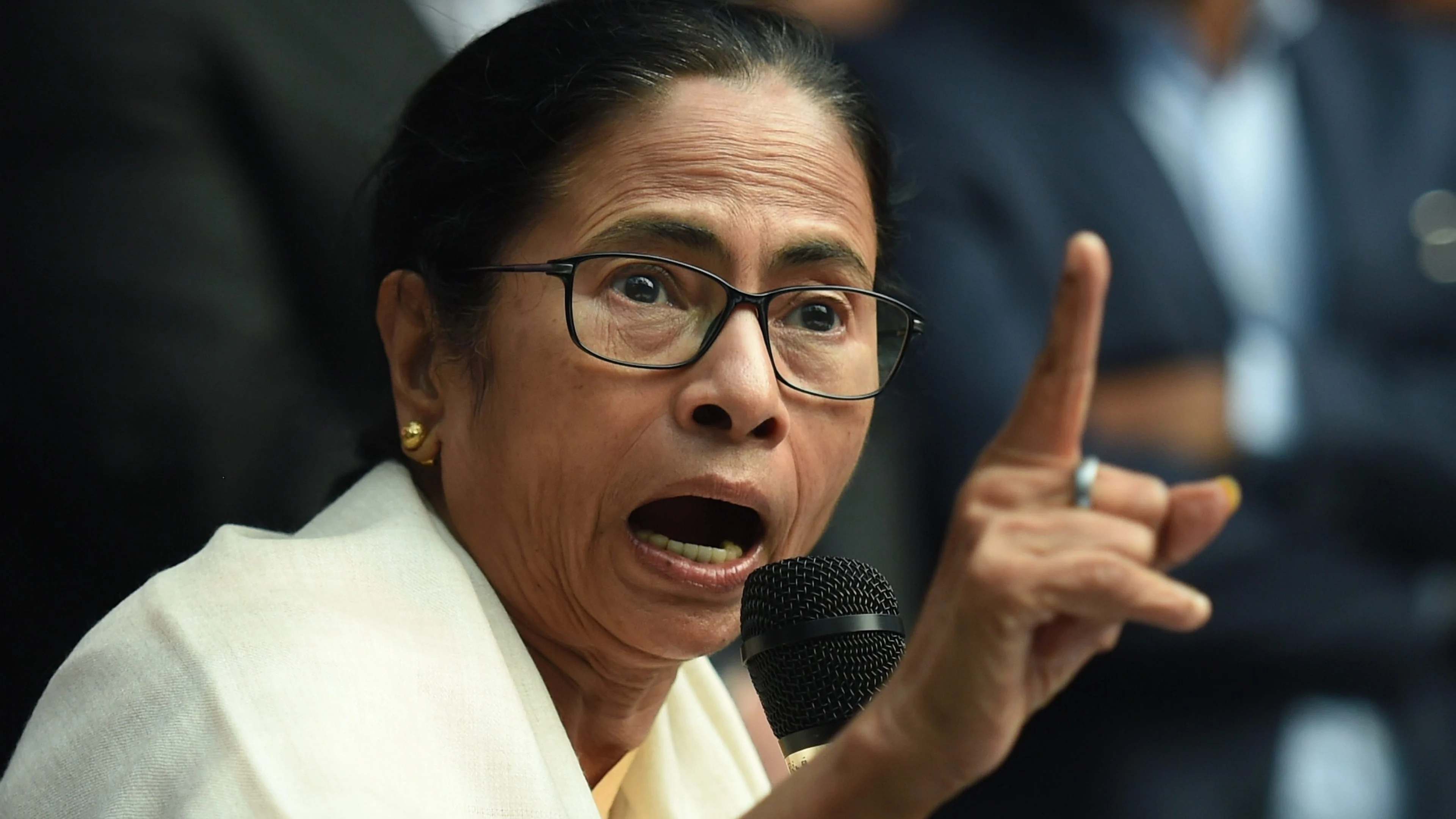 Mamata Declares: 'Congress Irrelevant in Bengal' Ahead of 2026 Elections!