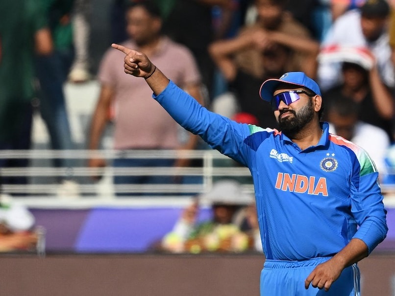 Why did Rohit Sharma took a break during India's match against Pakistan?
