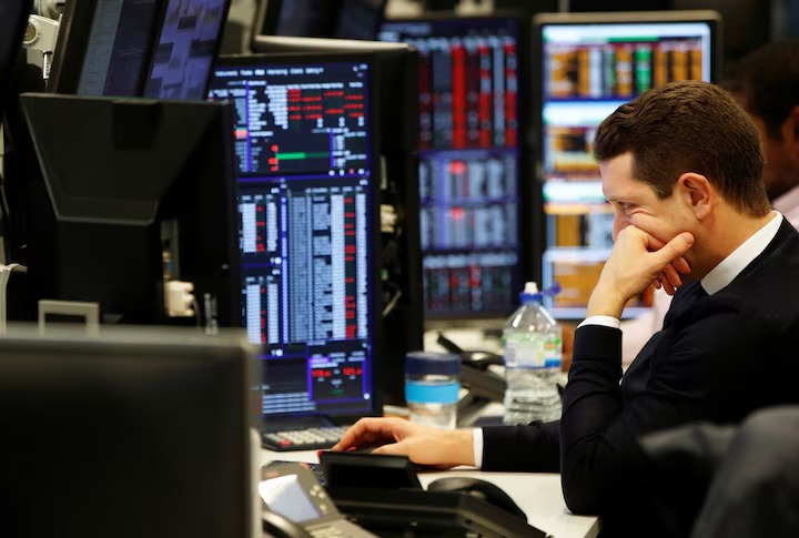 $25.2 Billion Vanishes from Private Equity – Where Is It Going?