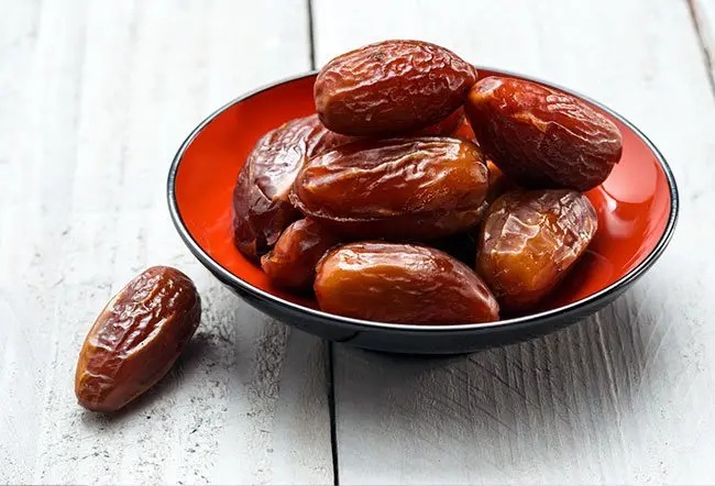 What happens when you eat 4 dates a day?