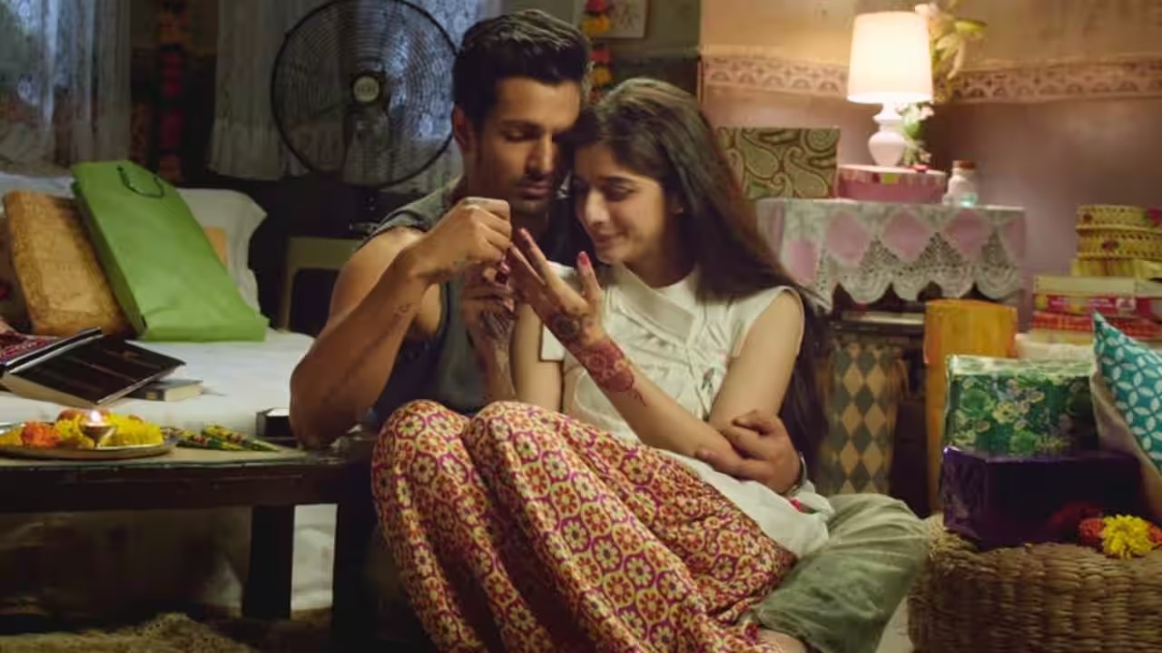 Sanam Teri Kasam creates history as the first Indian film to earn Rs 50 crore after re-release!
