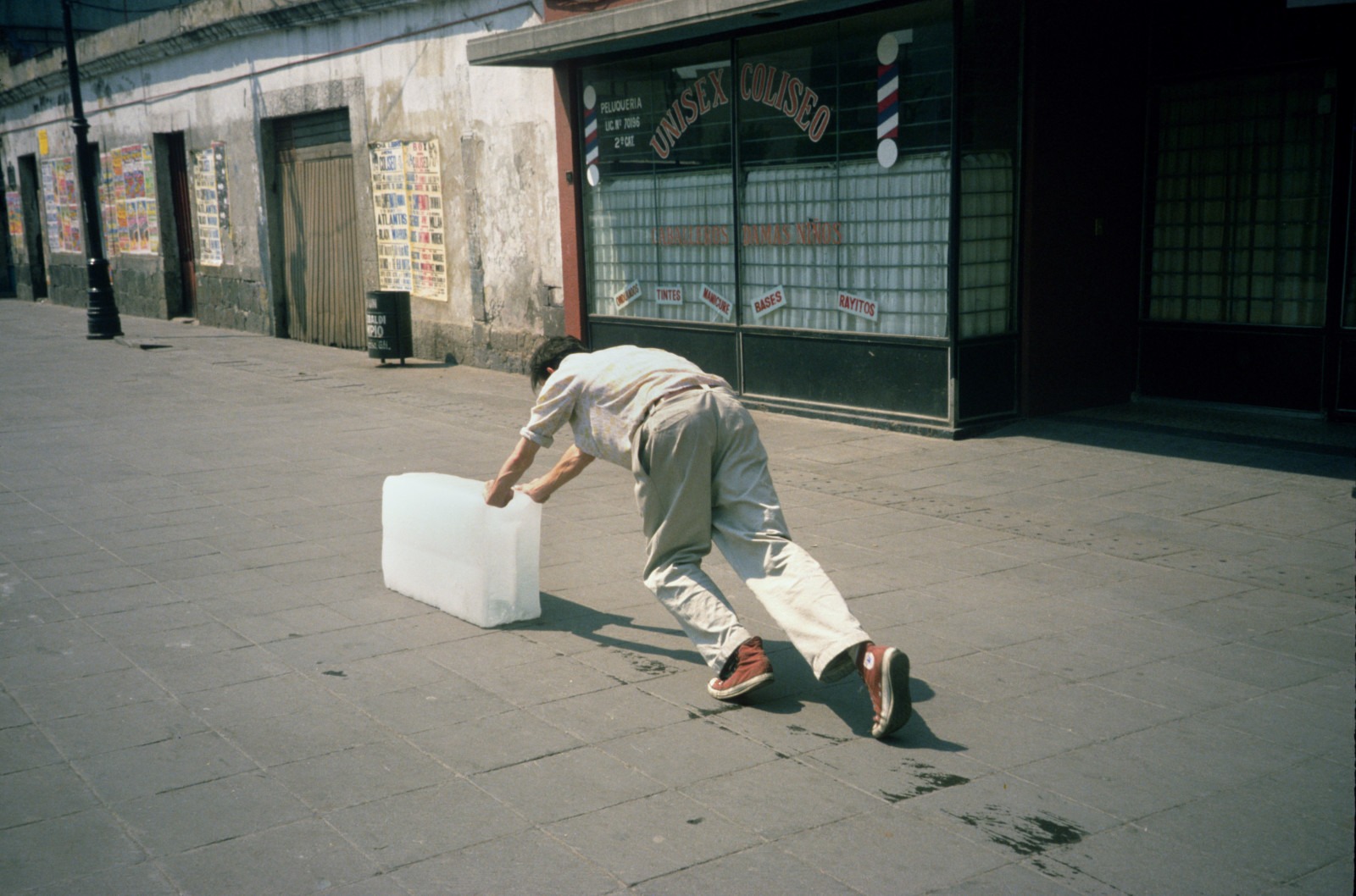 The crazy story of the man who chased ice until it disappeared without a trace!
