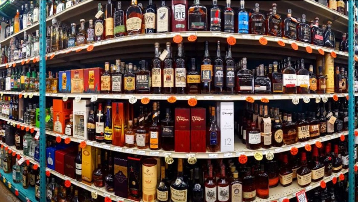 ₹900 Crore Scam? CAG Report Exposes Delhi’s Liquor Policy Shocker!