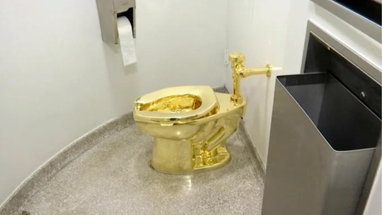 Thieves stole a ₹42.5 Crore gold toilet and vanished!