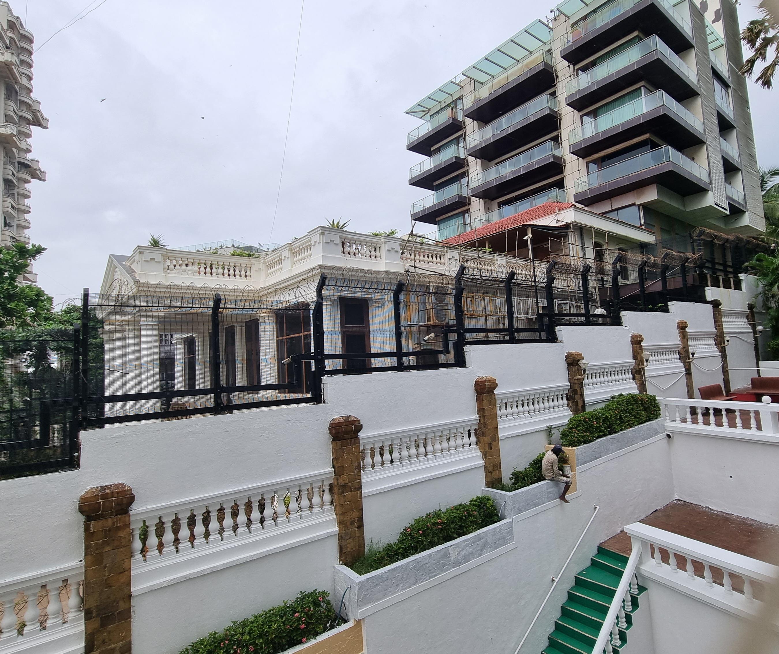 Why is Shah Rukh Khan moving out of Mannat?