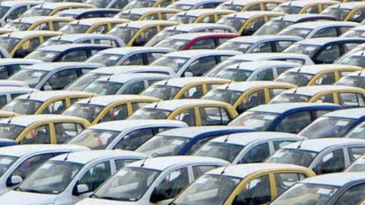 Delhi Bans Fuel for 15-Year-Old Vehicles from April 1!
