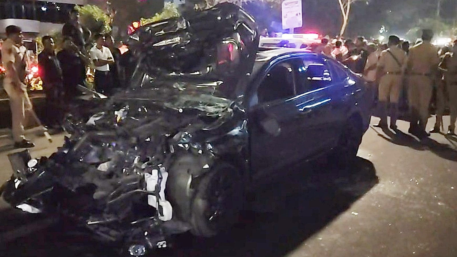 Drunk Driver Causes Fatal Crash in Vadodara, Bizarre Reaction Goes Viral