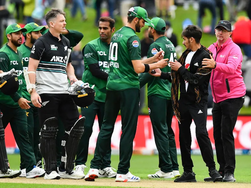 Pak Cricketer Slams Critics, Cracks Down on Defeat