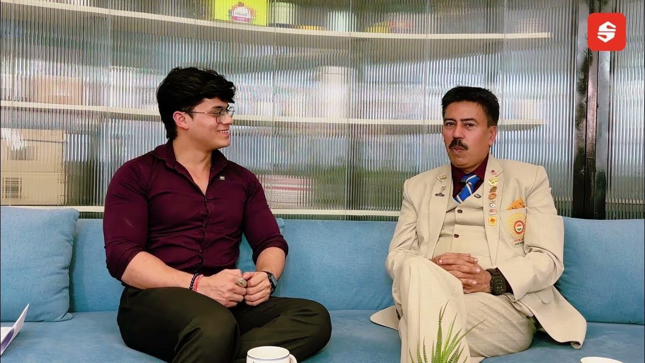 Coach Sumit Bhatia Wants Shahrukh Khan to Play Him in a Biopic!