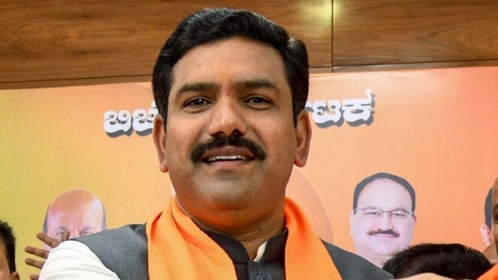Secret Deals With Waqf Board Exposed ? BJP Alleges Congress!