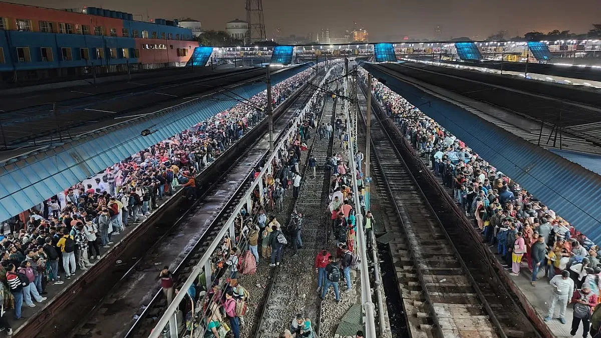 Don't Go To New Delhi Railway Station! Here's Why?