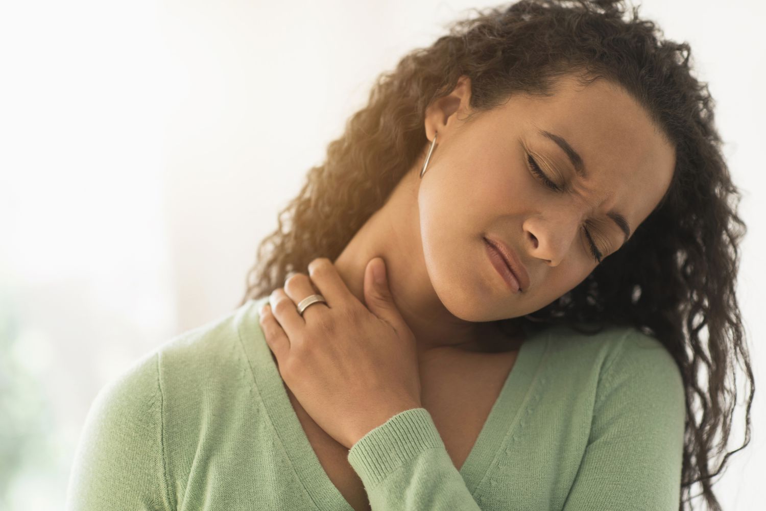 Is Cracking Your Neck Bad?