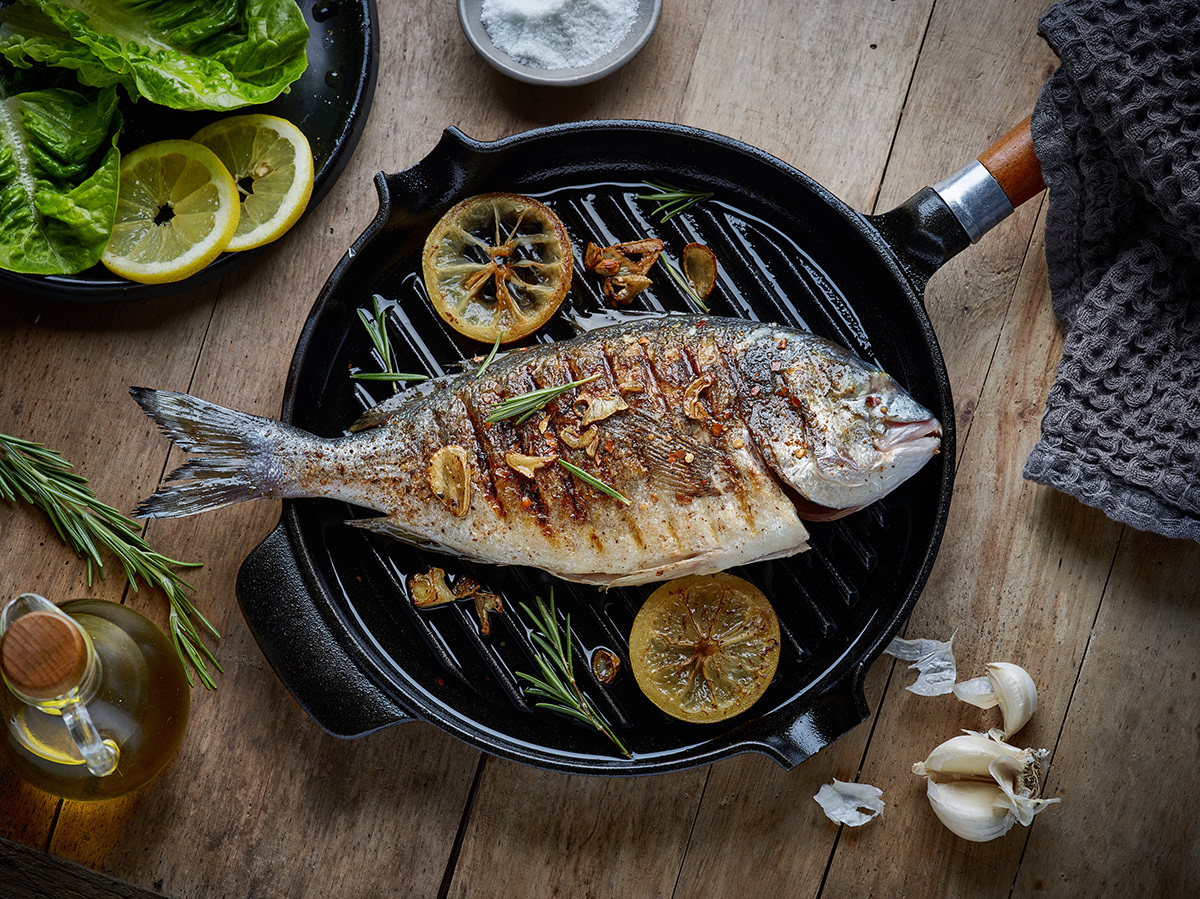 That fish smell? Nope, not a ‘sea breeze’—it’s a warning sign!