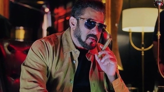 Salman Khan vs Shah Rukh Khan, Sikandar Fails to Match Dunki at Box Office!