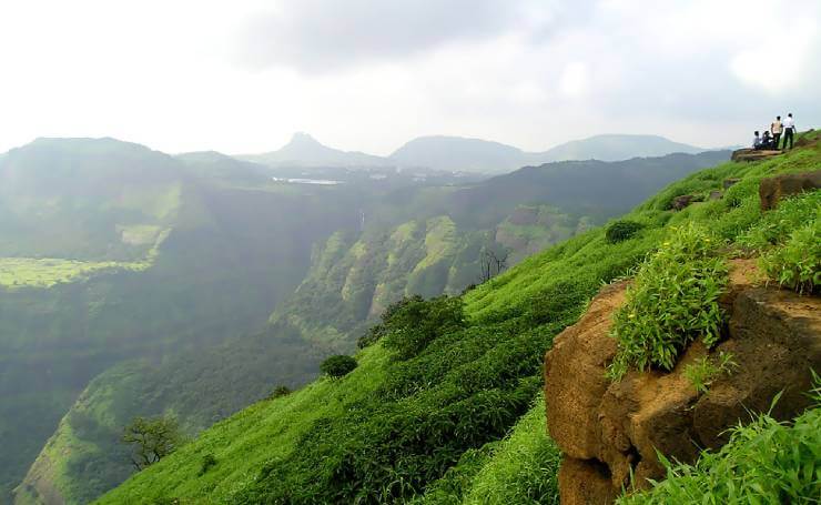 Tired of the City? These Dreamy Hill Stations Are Just a Drive Away!