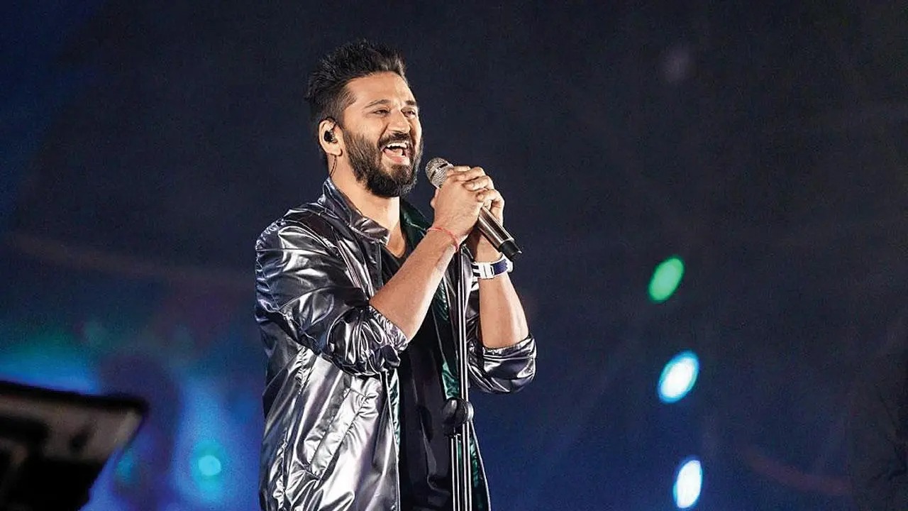 Are Amit Trivedi and Krsna coming to Mecca this year? 👀