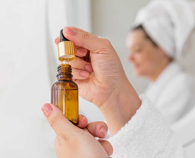 The ONLY 4 skincare ingredients you really need, backed by science: