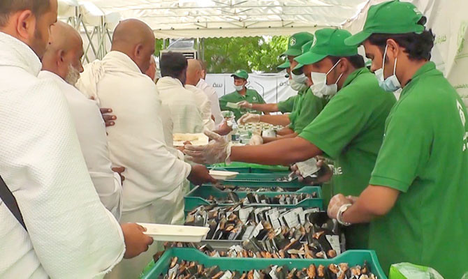 What does it take to feed 2 million pilgrims during Hajj?